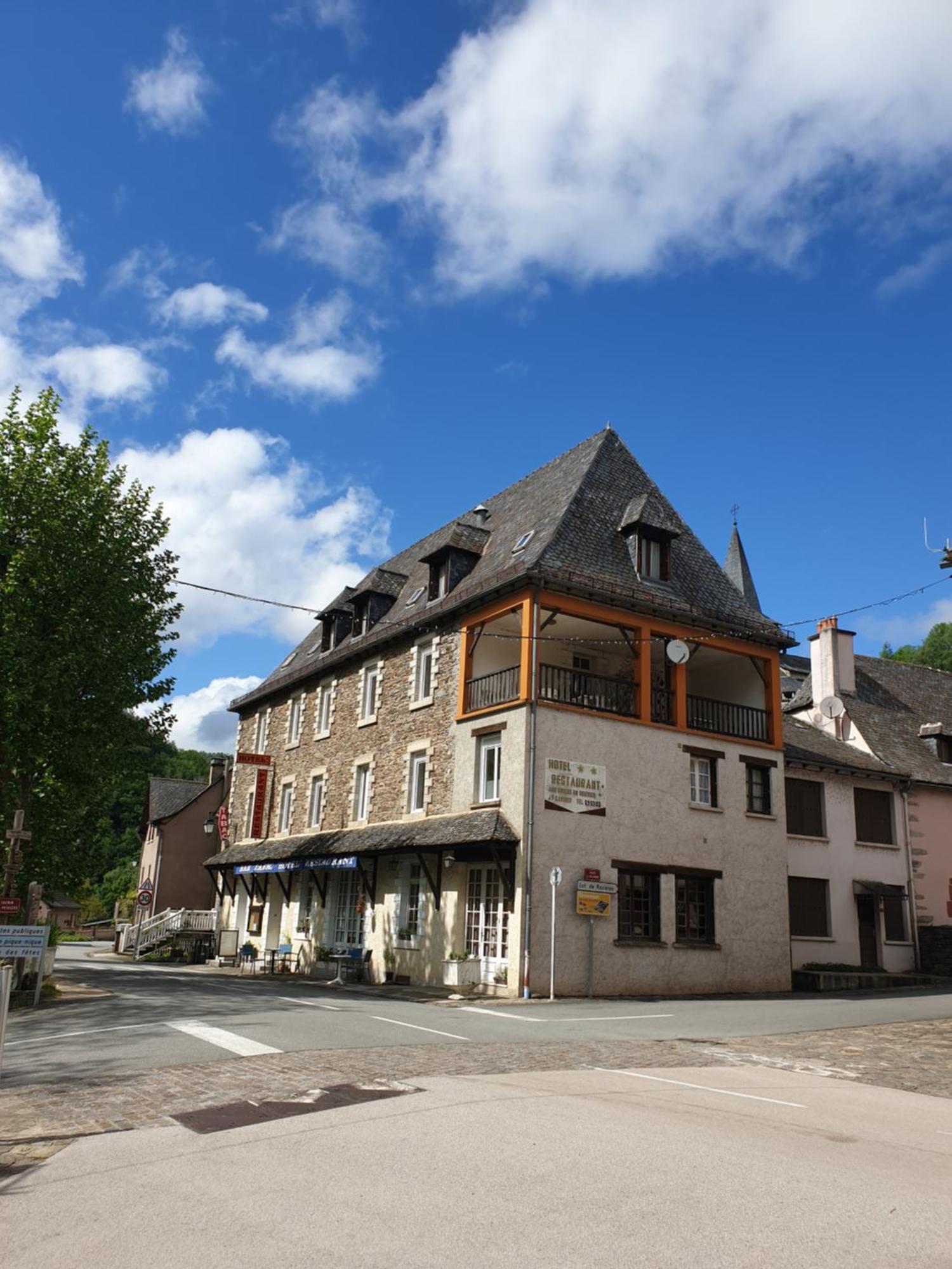 ホテル Aux Gorges Du Dourdou Conques-en-Rouergue エクステリア 写真
